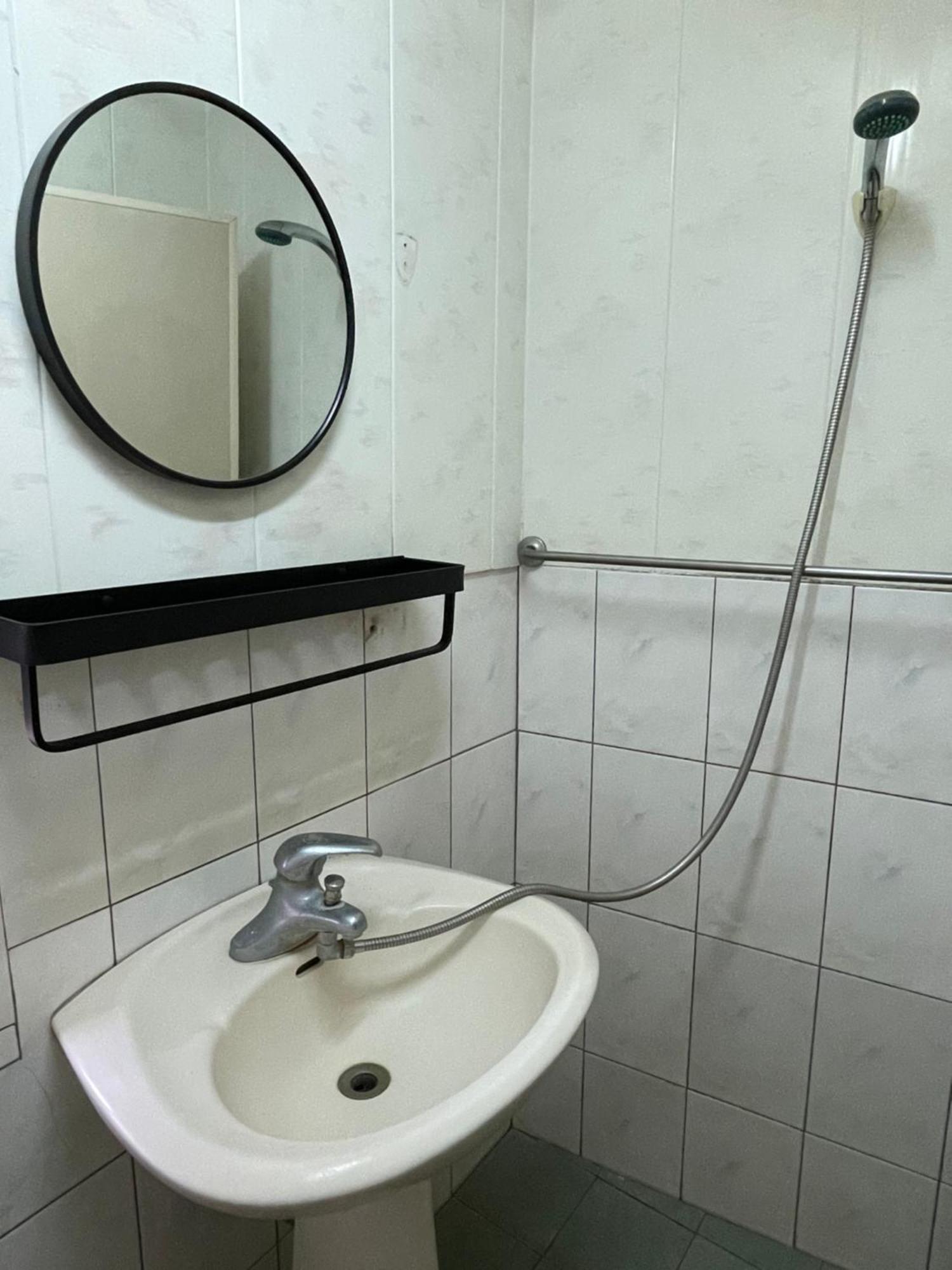 海人生海景民宿cest La Vie Bed & Breakfast Lyudao Room photo